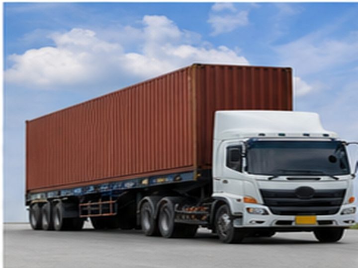 Cargo truck for Japan export logistics and freight forwarding